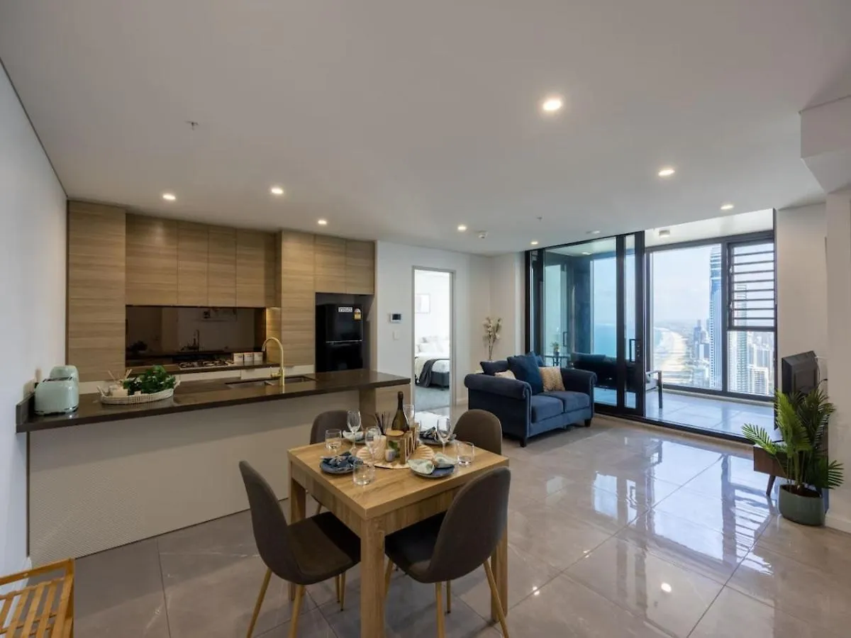 Oceanfront Escape 2 Beds Home With Pool And Carpark Gold Coast